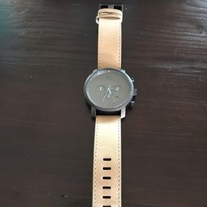 Hubby wants a new watch.